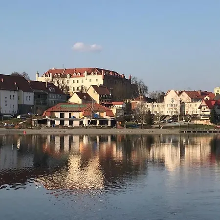 Domek Letniskowy Nad Jeziorem Ryn (Warmian-Masurian)