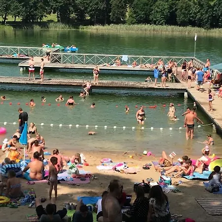 Alojamento de Turismo Selvagem Domek Letniskowy Nad Jeziorem