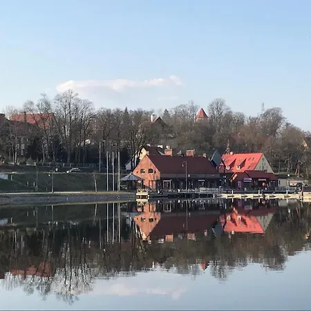 Domek Letniskowy Nad Jeziorem *